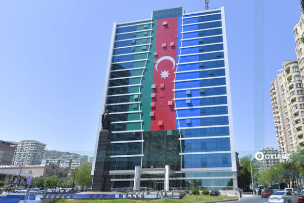 “Məşğulluq marafonu” çərçivəsində işlə təmin olunan şəhid ailəsi üzvü və qazilərin sayı 1 100-ü keçd